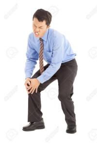 15291054-businessman-with-knee-pain